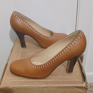 Bottega Veneta Brown/Tan Heels
